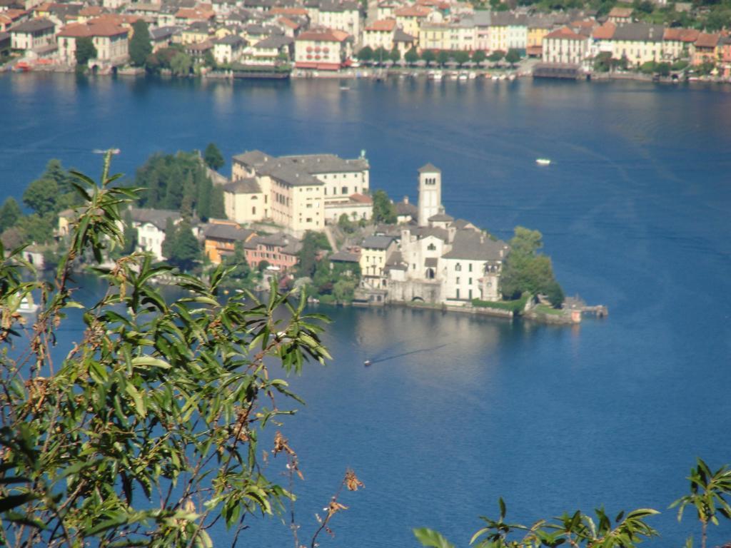 Emy Lake Orta Pella Extérieur photo